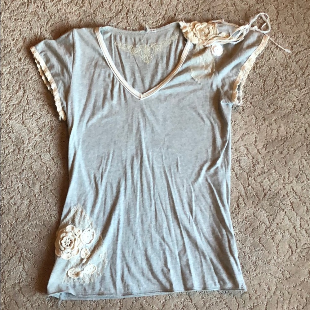 Anthropologie Grey lace appliqué shirt